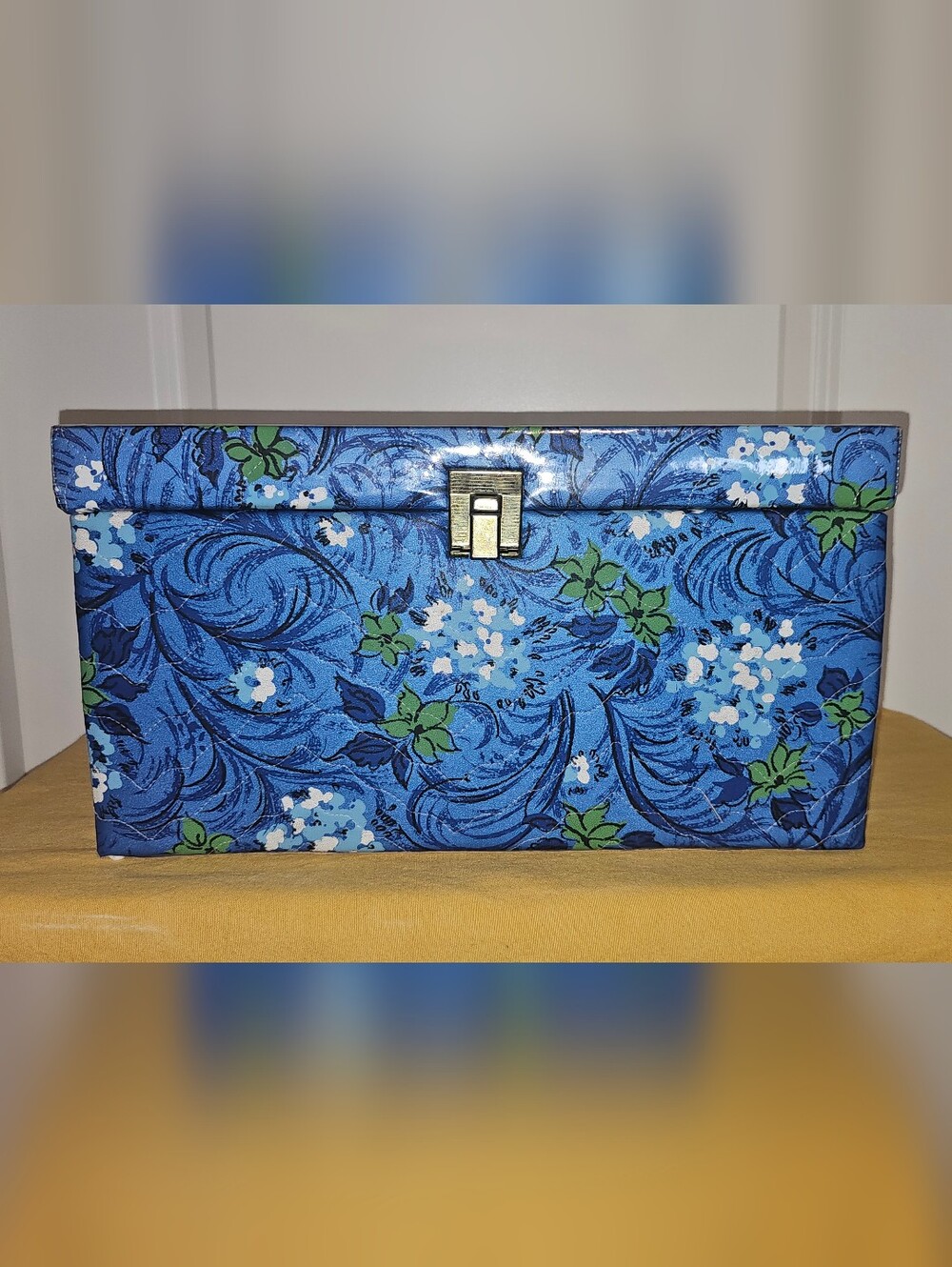 MID CENTURY Sewing Box
